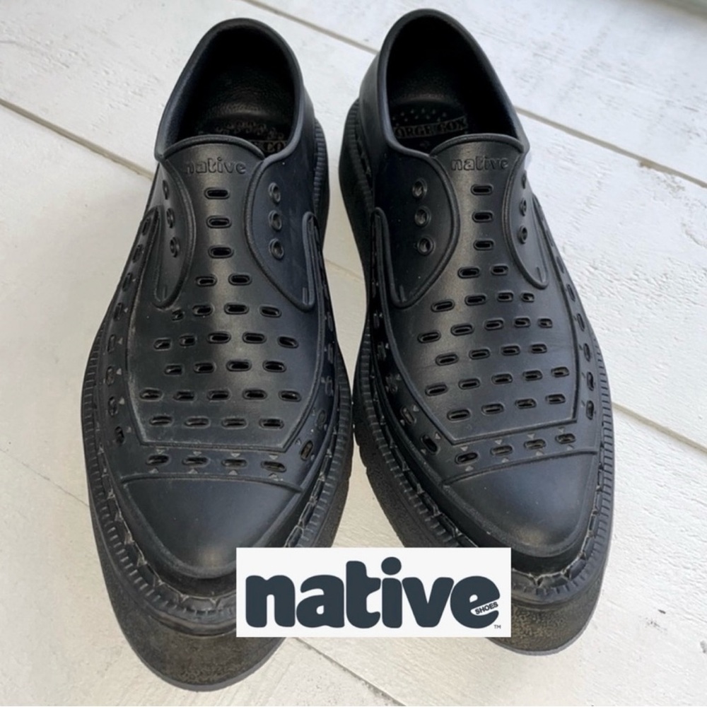 UNISEX Colab Native x Diano x George Cox 
Size 6 Men’s & 8 women’s.